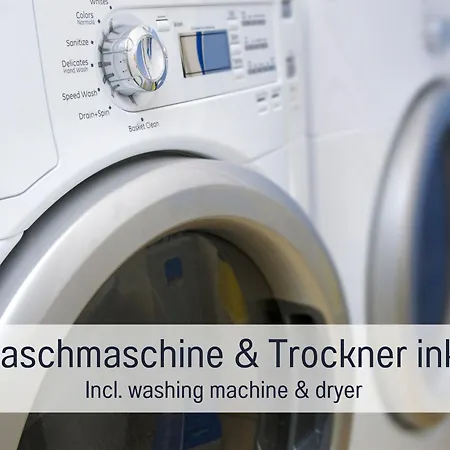 Holzhaus Am Wald: Sauna | Eingezaeunt Enzklosterle